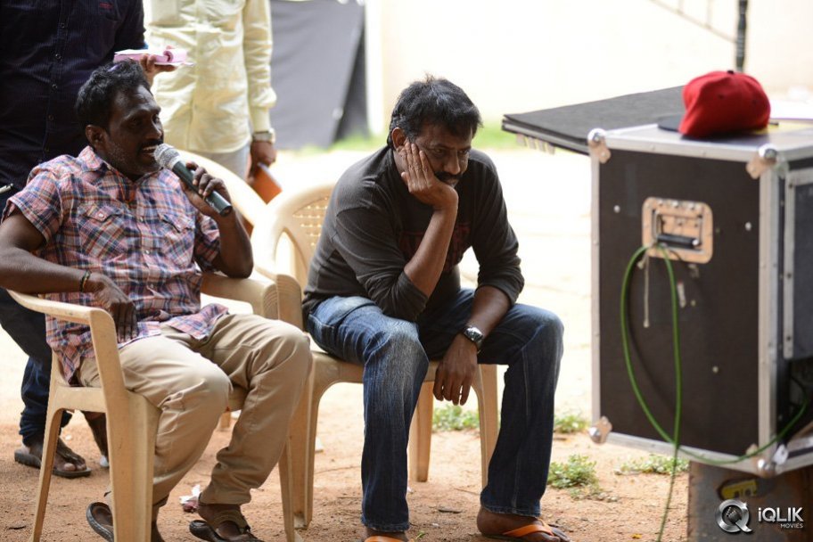 Dikkulu Choodaku Ramayya